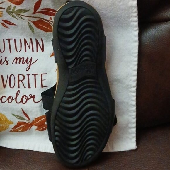 My Soft Women's Sandals Size 7 in Black - Picture 10 of 11